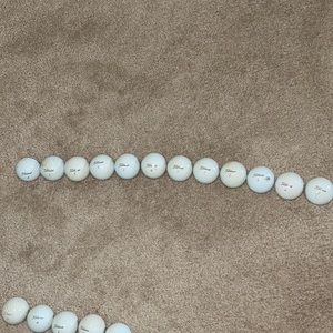 12 Titleist Pro V1x golf balls